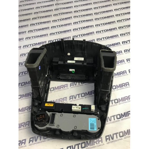 Накладка торпедо центральная комплектная Kia Ceed 2006-2012 847401H905